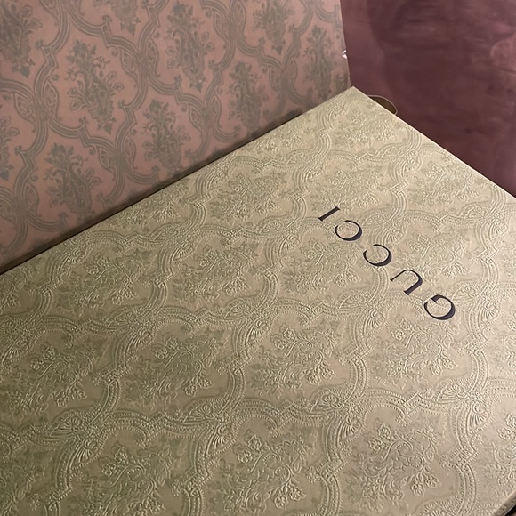 Gucci Pink Flip Flops Size 36 - Picture 6 of 6